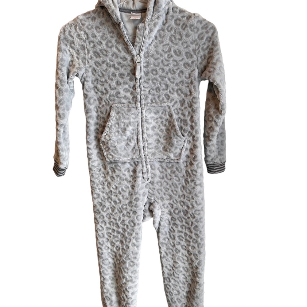 Cat &Jack Leopard Blanket Zip Up Onsie Pajama’s Girls Size 7/8.